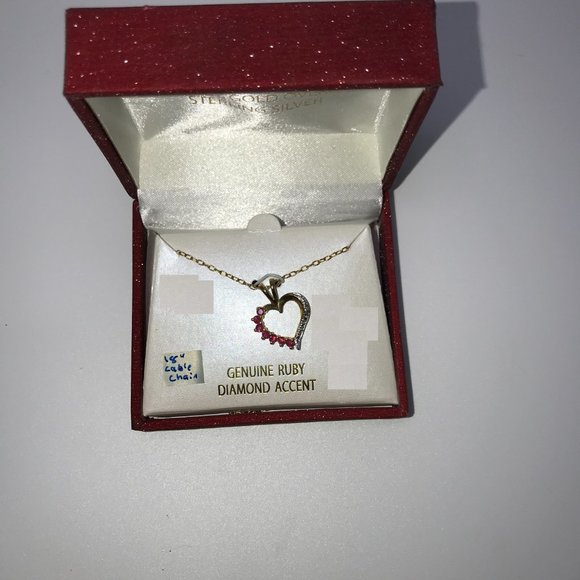 18" 18kg Vermeil Cable chain with Diamond and Ruby Heart Pendant - Picture 2 of 9
